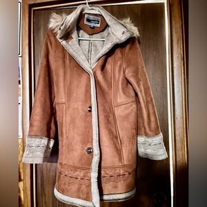 Neyelle vintage fox fir mid knee coat